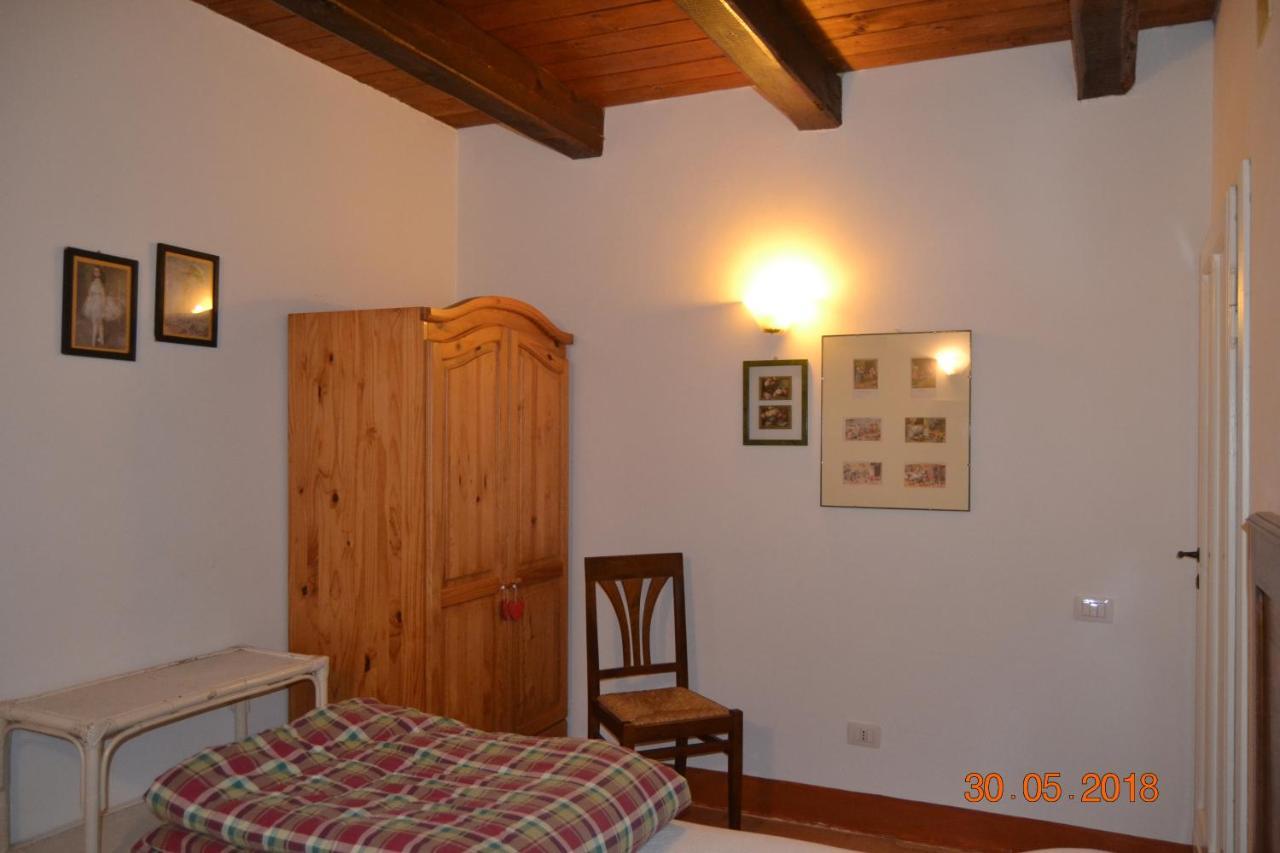 Affitta Camere Il Pettirosso 페르모 외부 사진